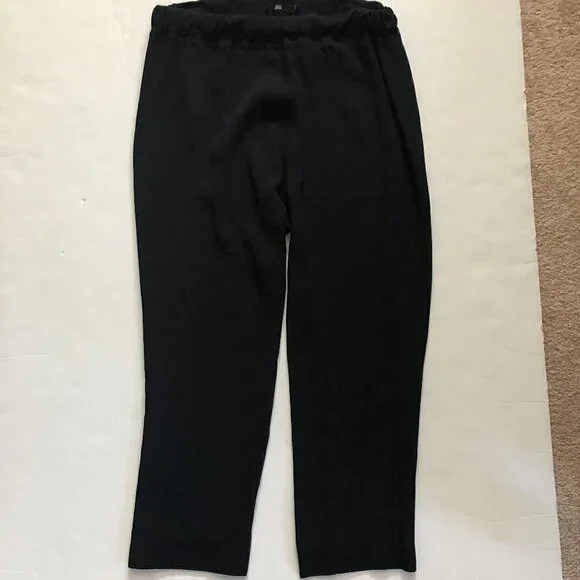Jarbo Black Crepe Capri Pant size 1 (small) - Picture 2 of 8